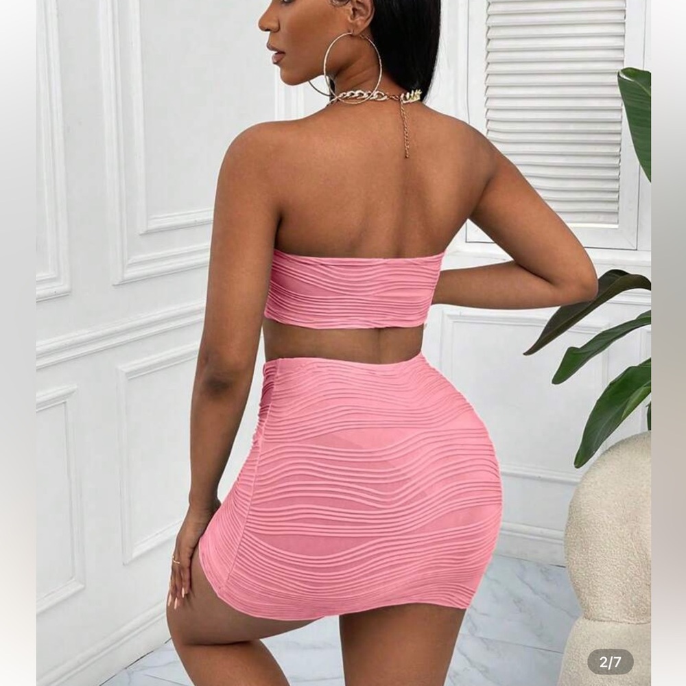 Pink Ruched Skirt Set - Picture 2 of 5